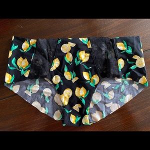 Victoria Secret Pink hipster panties NWOT